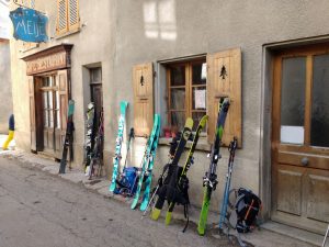 Skis in St Christophe