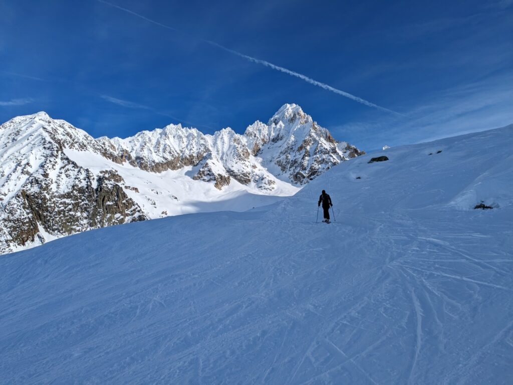 Aig. du Chardonnet from Col des Rachasses